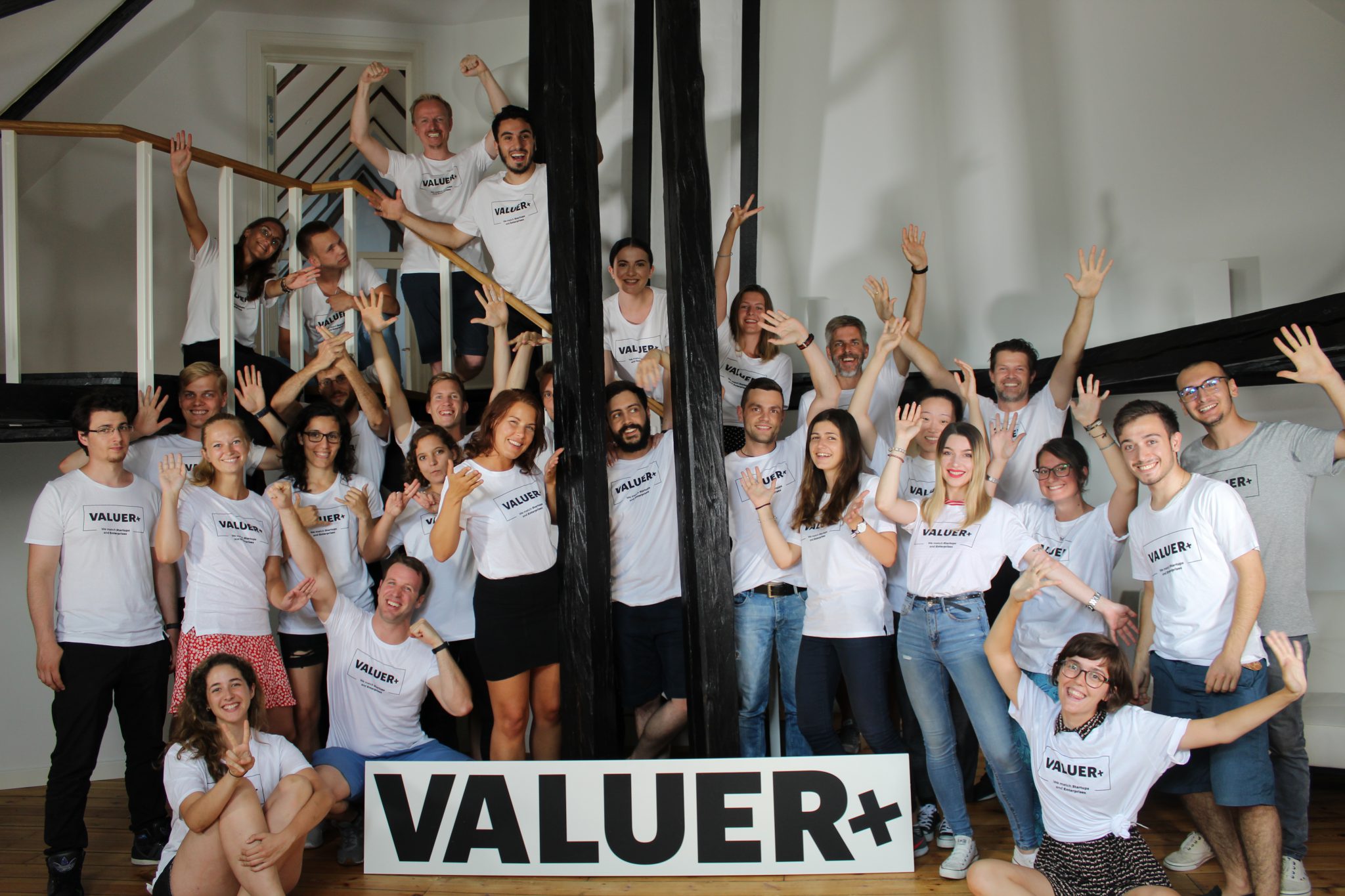 Valuer.ai employees