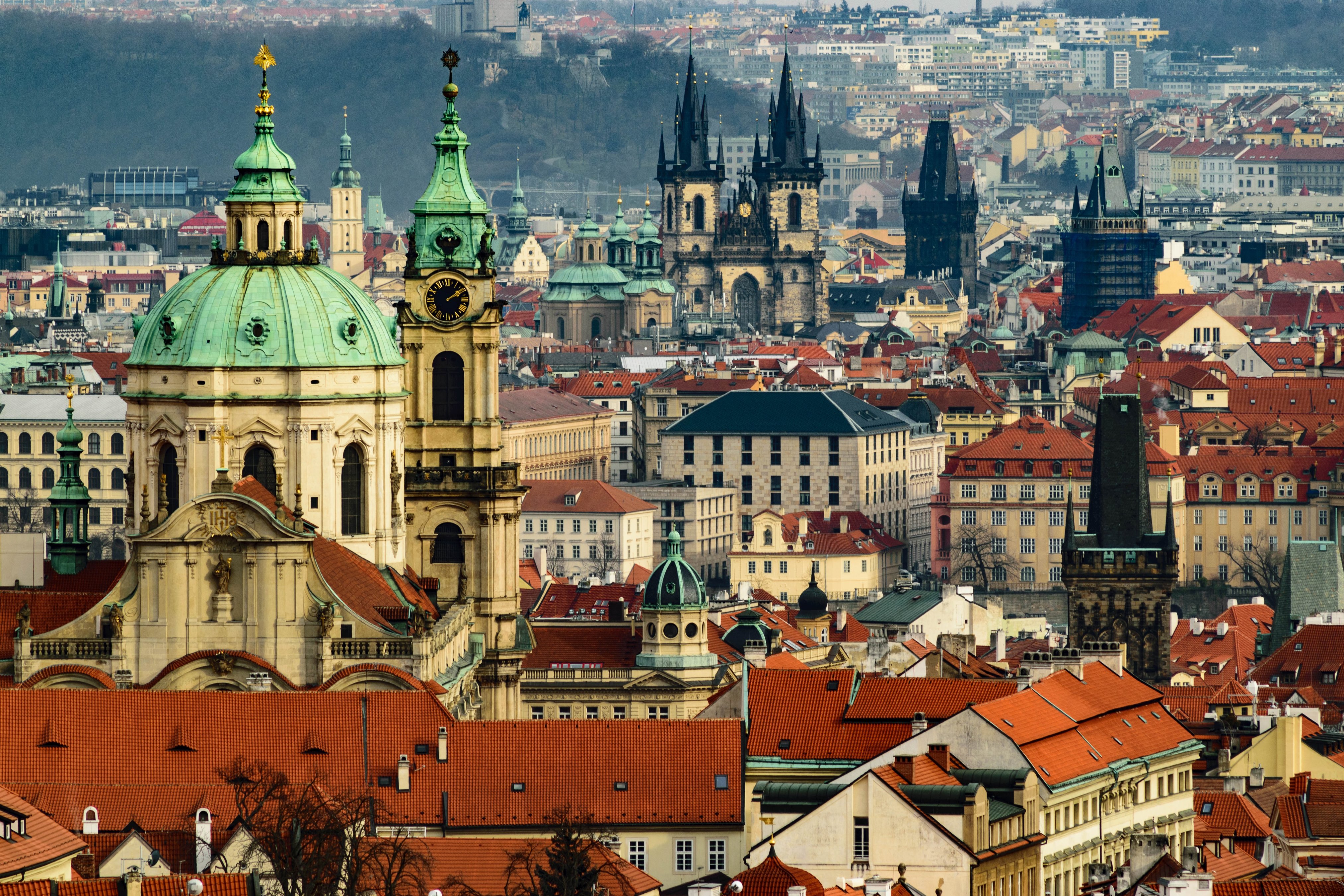 picture of prague rooftops